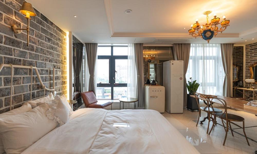 Daegu February Hotel Dongseongro Zewnętrze zdjęcie
