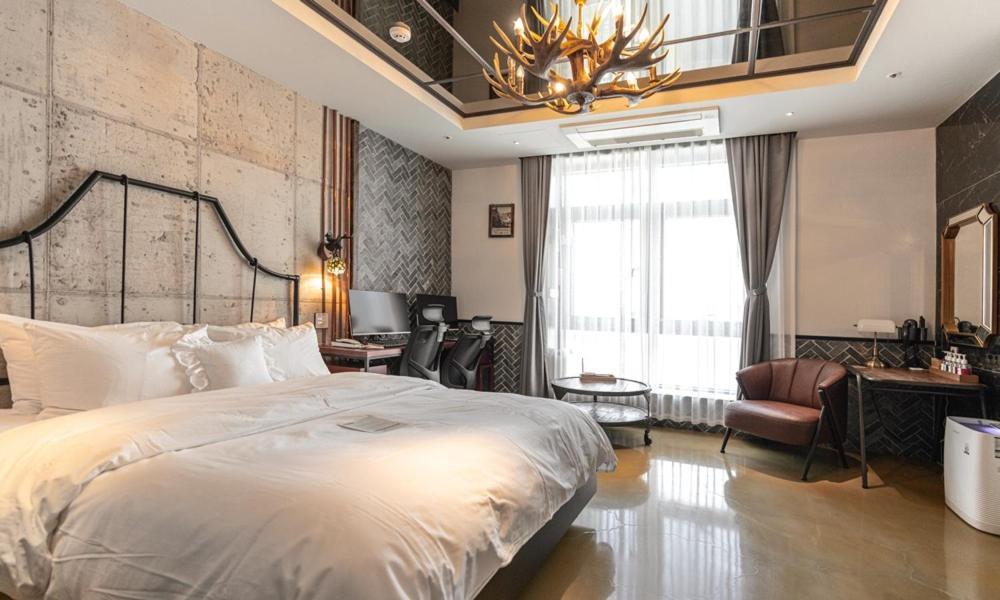 Daegu February Hotel Dongseongro Zewnętrze zdjęcie