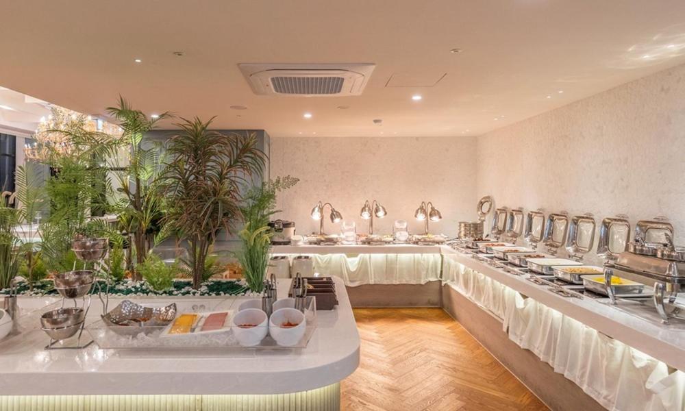 Daegu February Hotel Dongseongro Zewnętrze zdjęcie